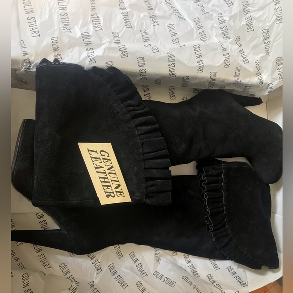 Gorgeous Colin Stuart thigh high suede boots. - Picture 1 of 9